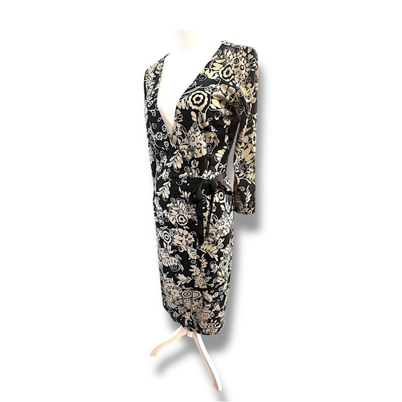 LOFT Wrap Maxi Dress in a Black & Light Taupe Floral  SZ 0 - Picture 9 of 15